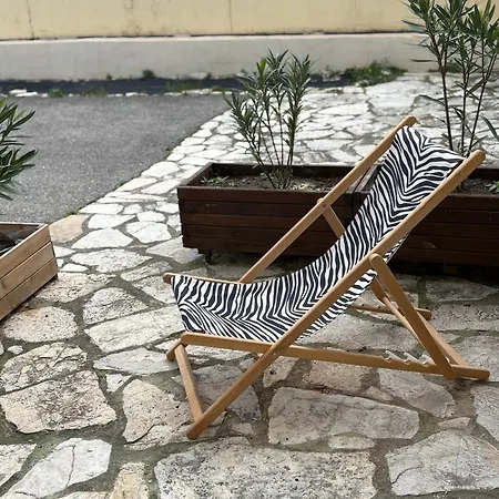 La Maisonnette Lmv Apartment *